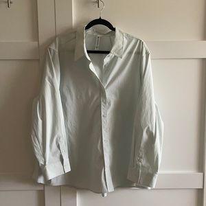 New Athleta button-up, 3X. New with tags. Pale green, recycled material.